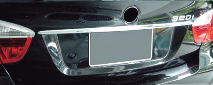 Li�ta kufru nad SPZ pro BMW serie 3 E90, rok v�roby od 2005, chrom