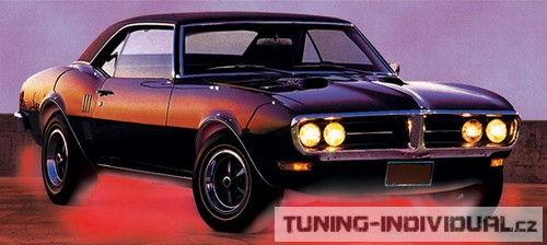 Neonov� set �erven� s d�lkov�m ovl�d�n�m