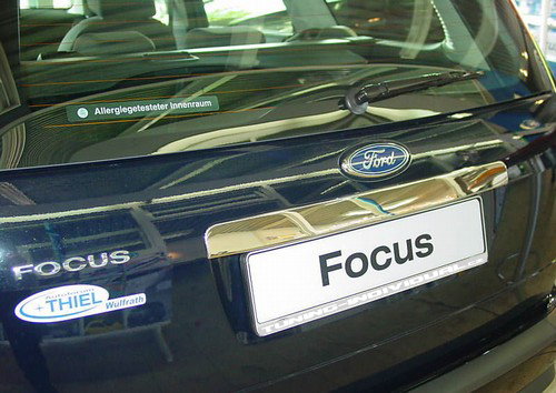 Ford C-Max 04- nerez chrom li�ta zadn�ho kufru OMSA