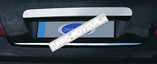 Peugeot 207 - nerez chrom li�ta pod SPZ - OMSA
