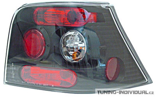 Zadn� sv�tla VW Golf 4 r.v.98-03 �ern�. Cena je za p�r.