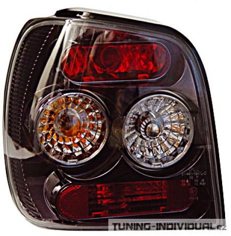 Zadn� sv�tla VW Polo r.v. 94-99 �ern�. Cena je za p�r.