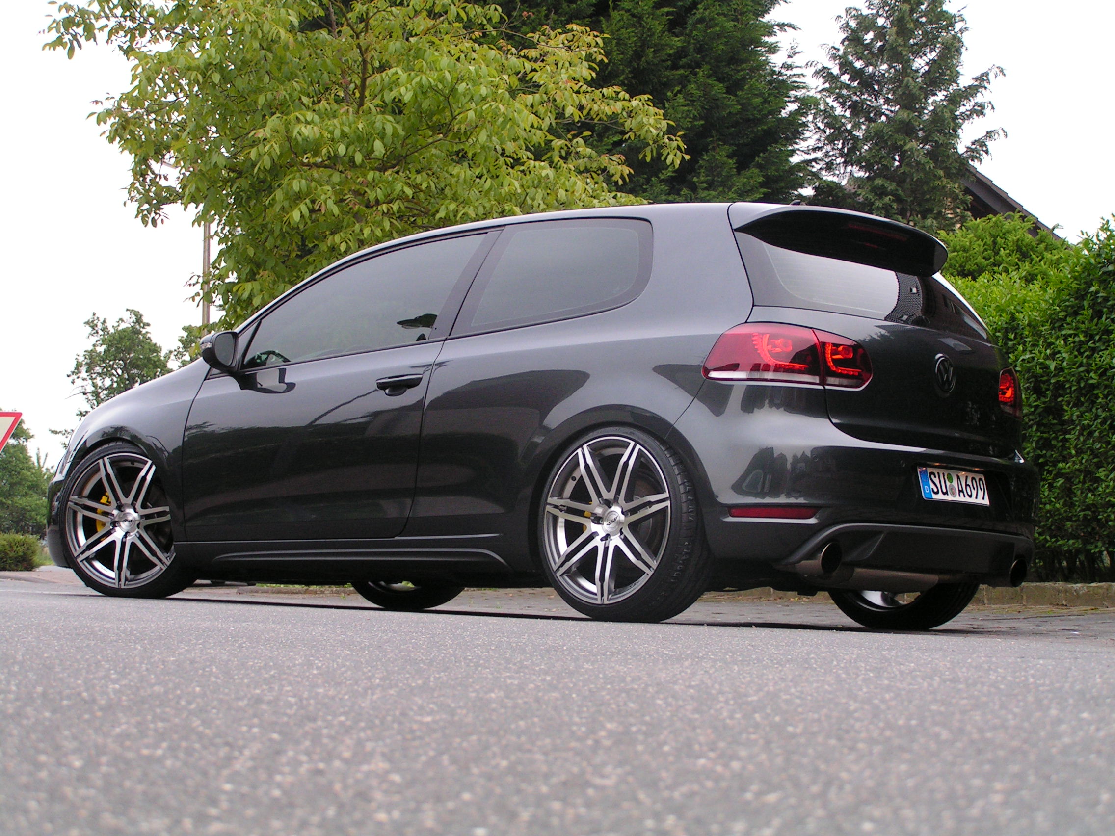 ASA - kvalitn� kola z lehk�ch slitin (lit� alu kola)