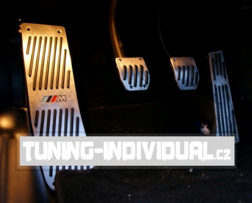Sada 2 v 1 - pro milovn�ky BMW: ped�ly a op�rka nohy M POWER