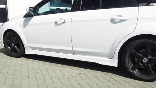 �esk� v�robce kvalitn�ch tuningov�ch spoiler�, n�razn�k�, prah�, k��del a jin�ch tuning d�l�!