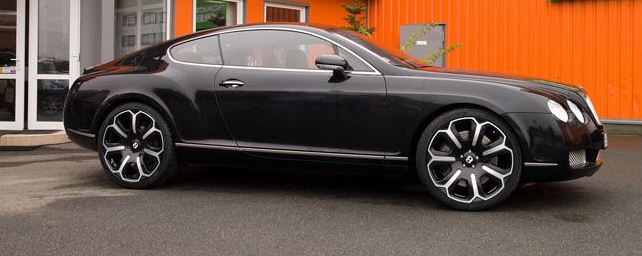 

Kahn - luxusn� kola z lehk�ch slitin