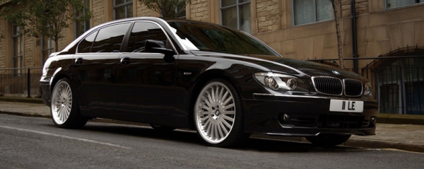 

Kahn - luxusn� kola z lehk�ch slitin