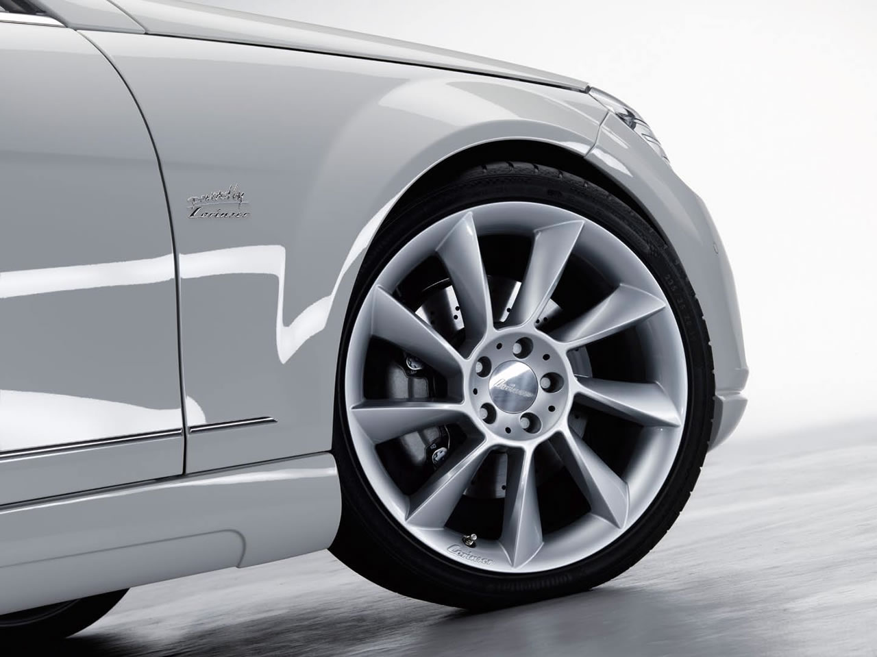 Lorinser - luxusn� kola z lehk�ch slitin (lit�, kovan� alu kola)