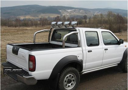 Nerez r�m na korbu Nissan Pick Up