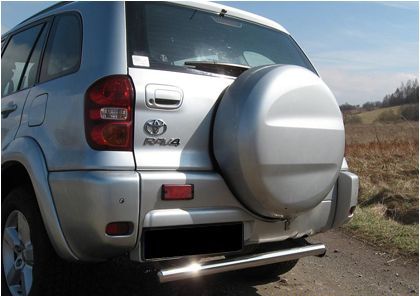 Zadn� ochrann� nerez trubka pro Toyota RAV 4 r.v. 2000-2005